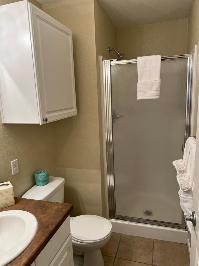 Washburn Hotel Suites トピカ エクステリア 写真