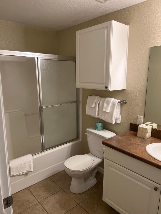 Washburn Hotel Suites トピカ エクステリア 写真